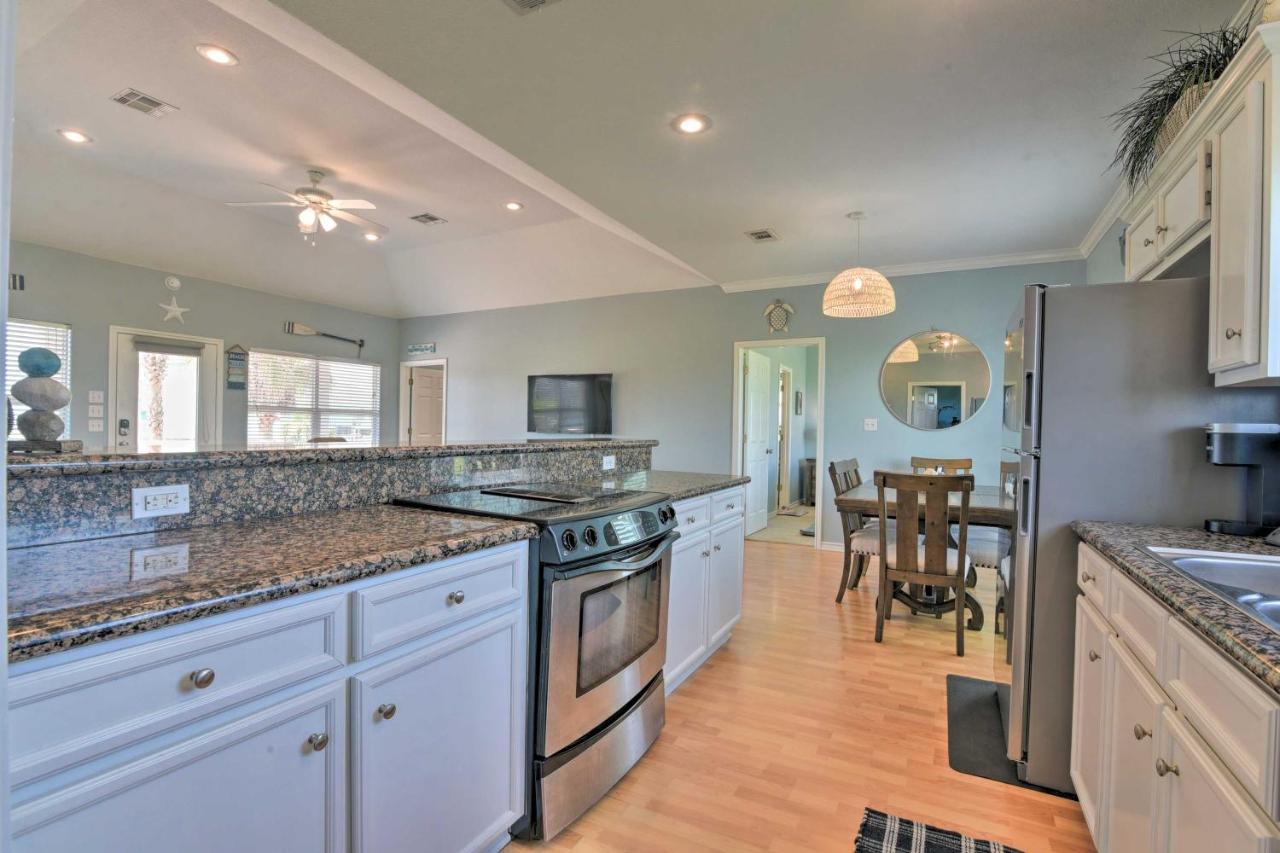 فيلا Bright Crystal Beach House, Walk To Coast! Bolivar Peninsula المظهر الخارجي الصورة