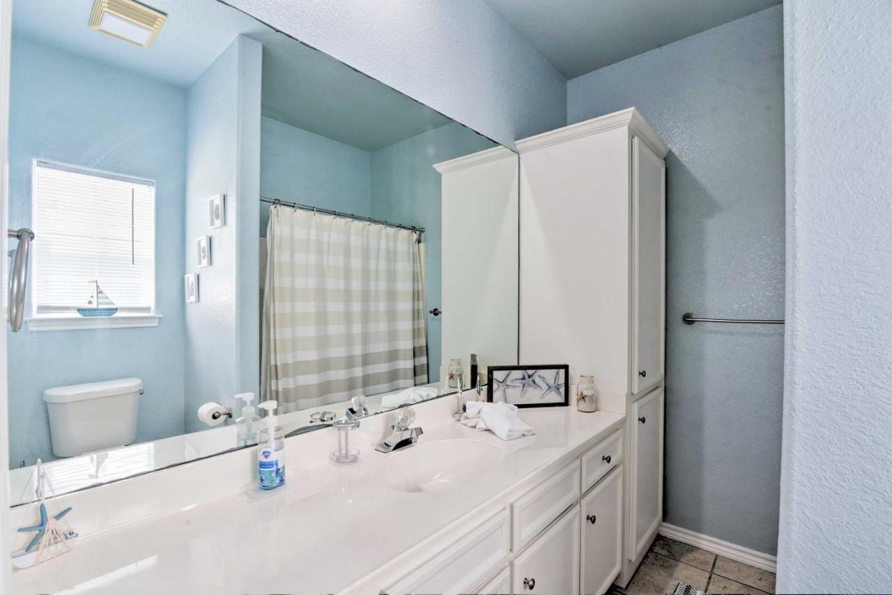 فيلا Bright Crystal Beach House, Walk To Coast! Bolivar Peninsula المظهر الخارجي الصورة